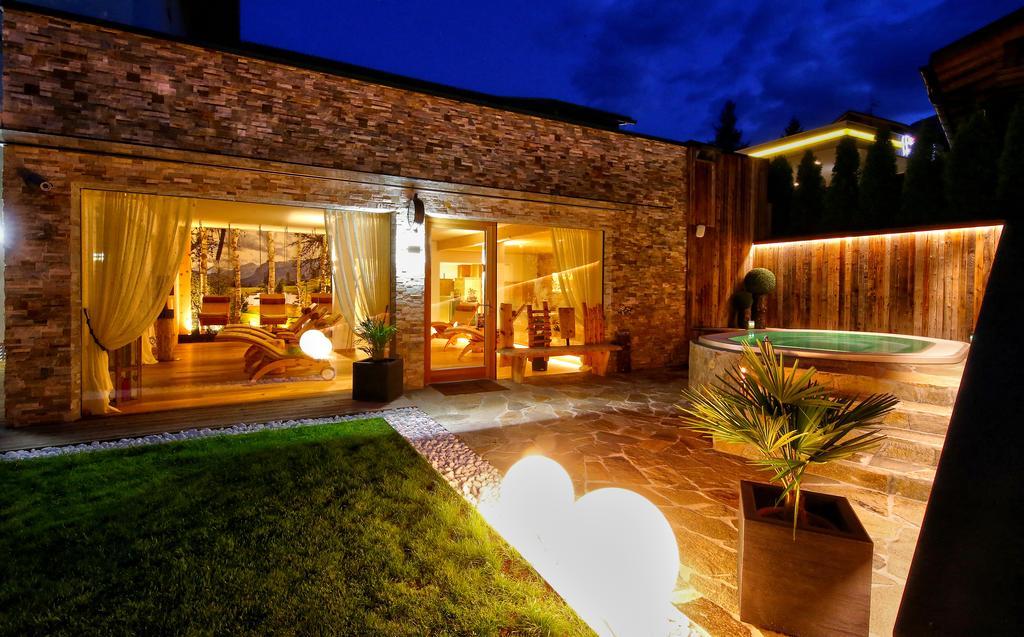 La Bercia Alpine Lodge & Spa La Villa  Room photo